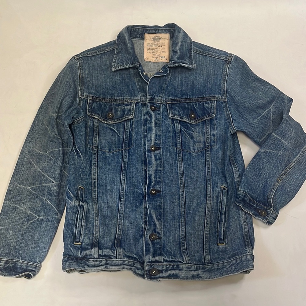 Old Navy Denim Jacket Women’s Size XL Classic Blue Trucker Jean Jacket